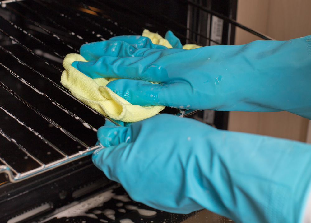 cómo limpiar un horno muy sucio