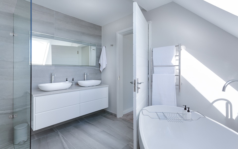cómo eliminar el mal olor de tu baño 