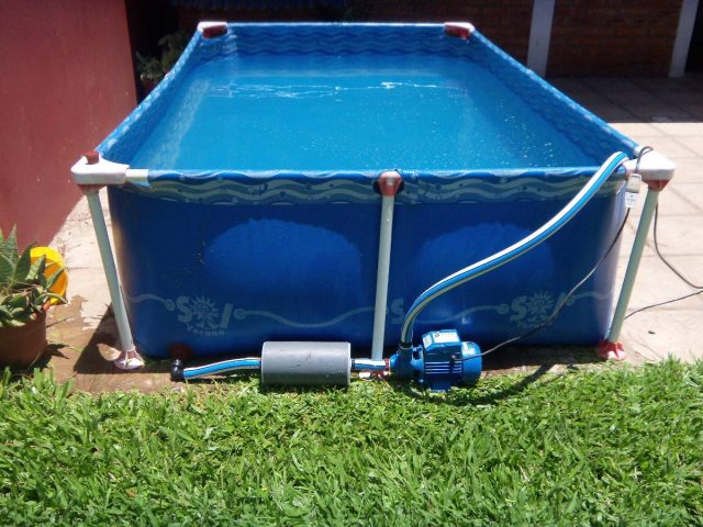 cómo limpiar el filtro de agua de la piscina