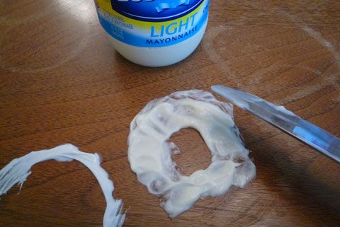 Cómo quitar manchas de mayonesa