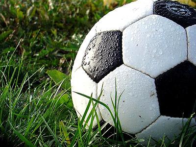 cómo limpiar un balón de futbol