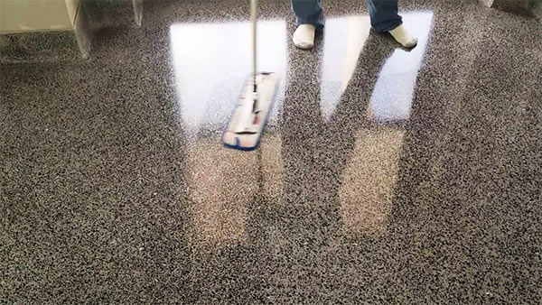 pulir suelo terrazo de forma casera