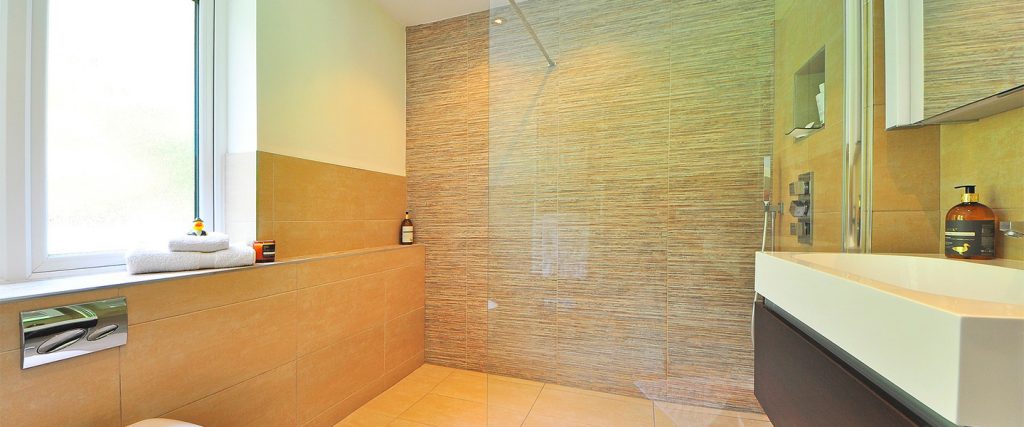 Limpiar azulejos baño después obra 