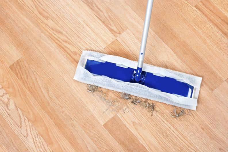 Limpiar suelo de madera