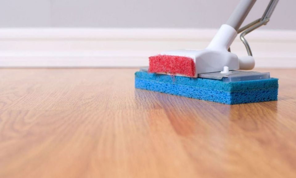 Cómo limpiar suelos de madera