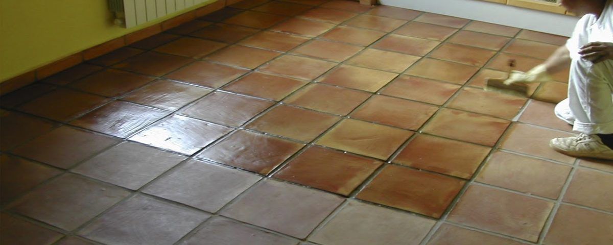 Cómo sacar brillo al suelo