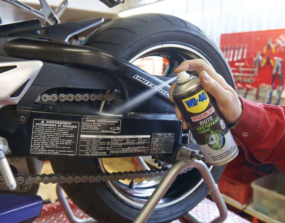 Limpiar cadena moto