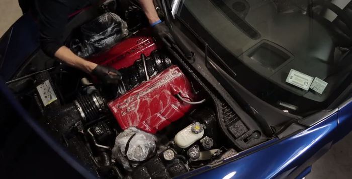 Cómo limpiar el motor de un coche